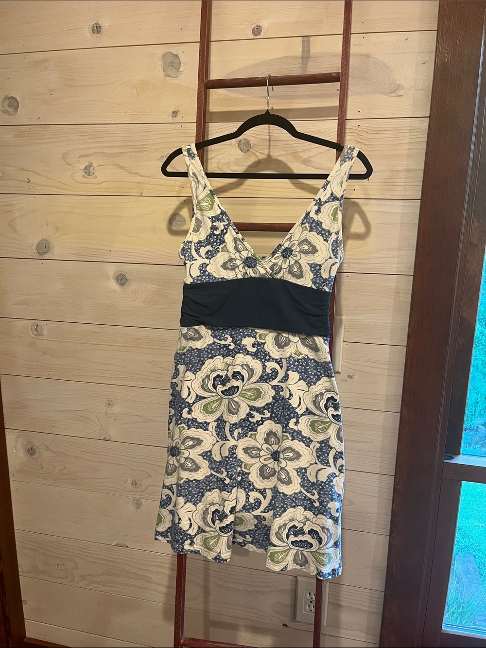 Patagonia Blue, Cream and Green Floral V-Neck Mini Dress